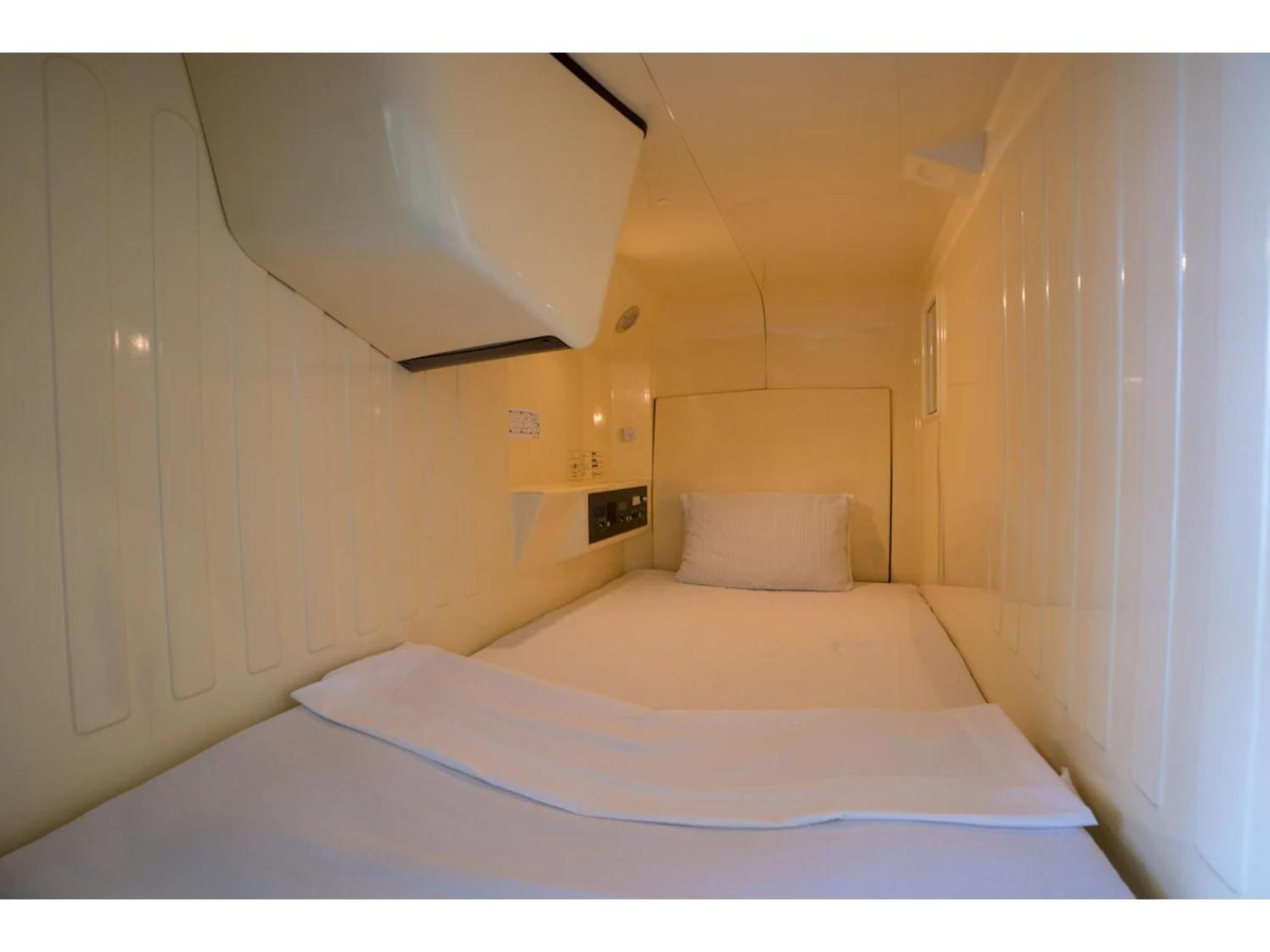 Male Only Capsule Inn Hamamatsucho - Vacation Stay 68799V Tokio Zewnętrze zdjęcie