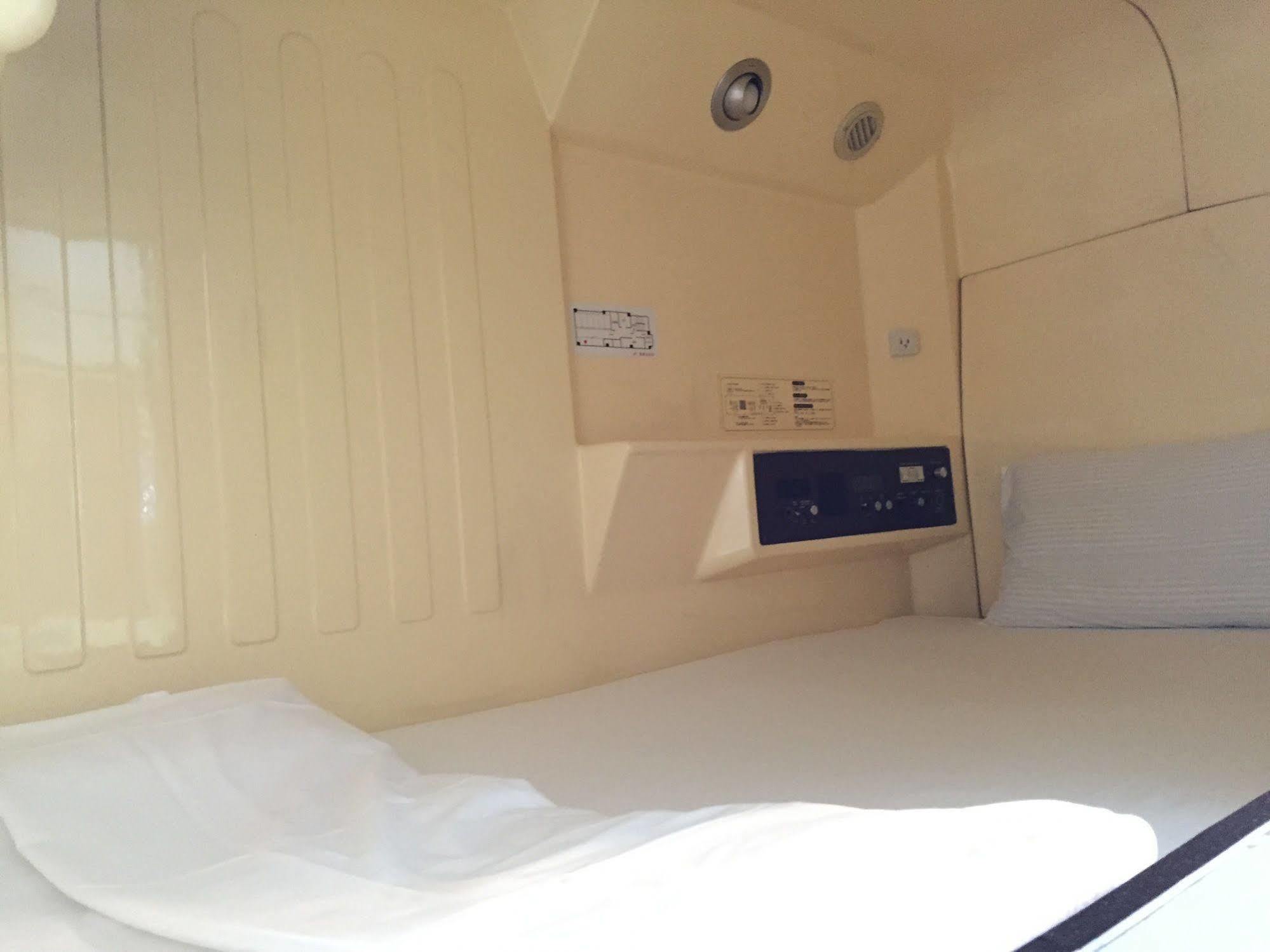 Male Only Capsule Inn Hamamatsucho - Vacation Stay 68799V Tokio Zewnętrze zdjęcie